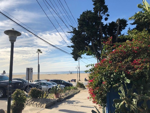 Tripper Beach Hostel